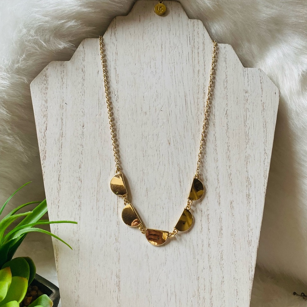 Half circle necklace